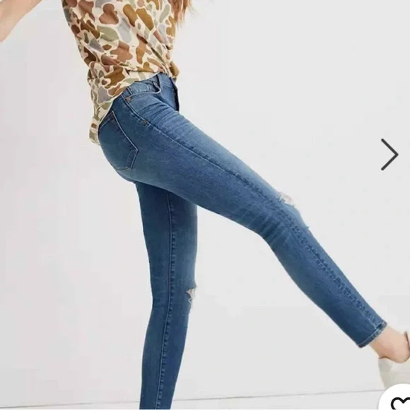 Madewell 9” High Rise Skinny Crop - Picture 4 of 12